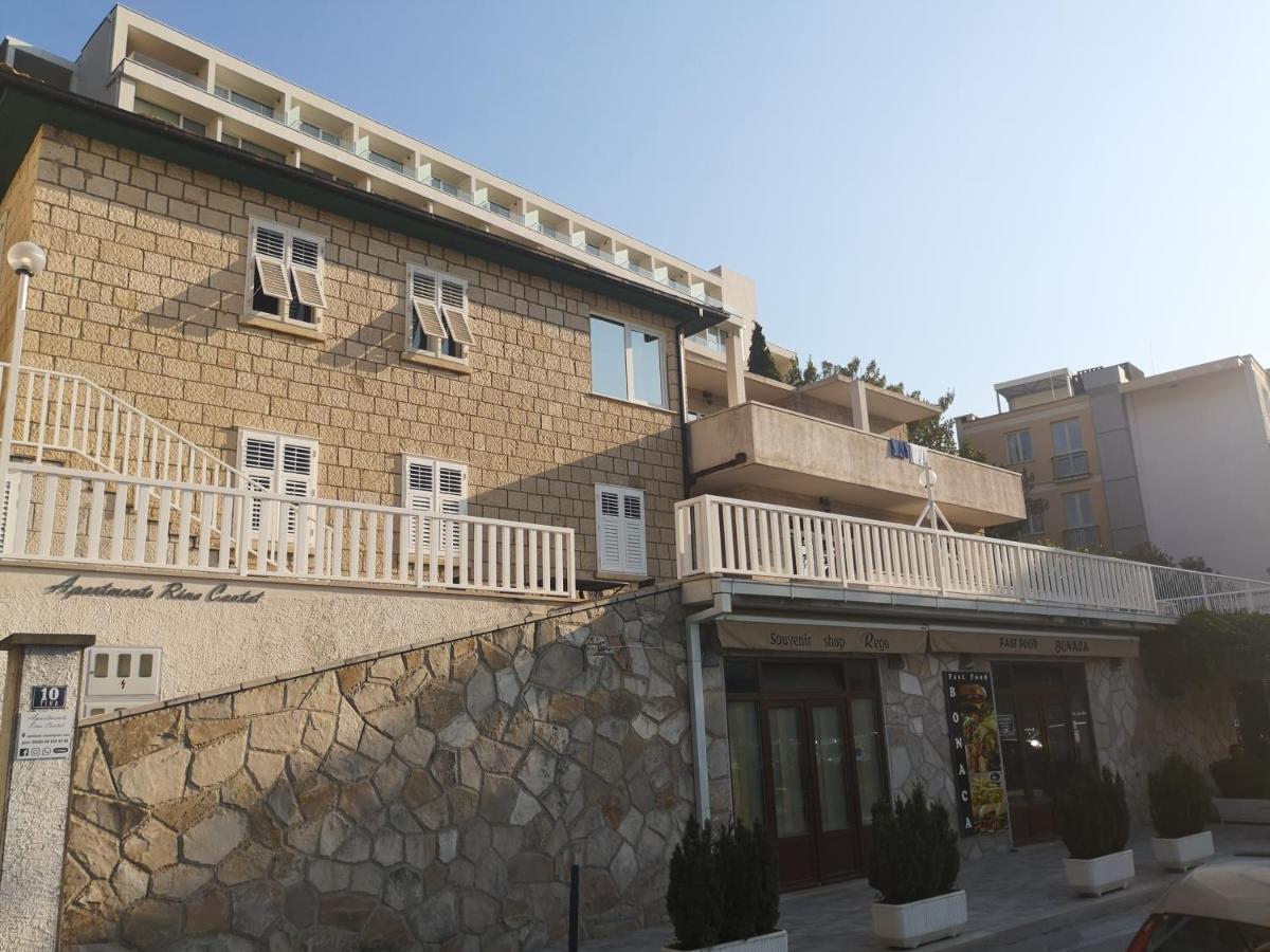 Apartments Rina 챠브타트 외부 사진