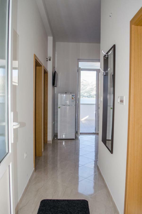 Apartments Rina 챠브타트 외부 사진
