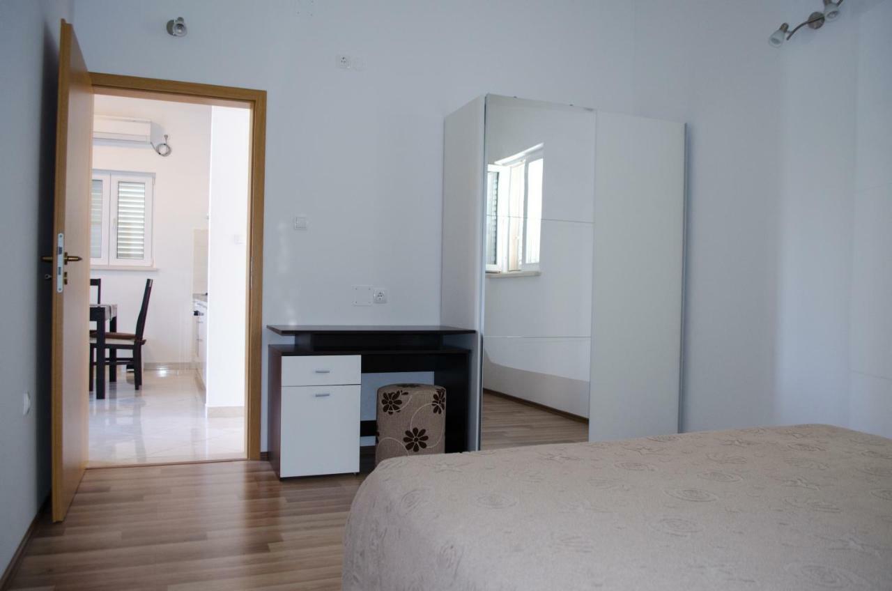 Apartments Rina 챠브타트 외부 사진